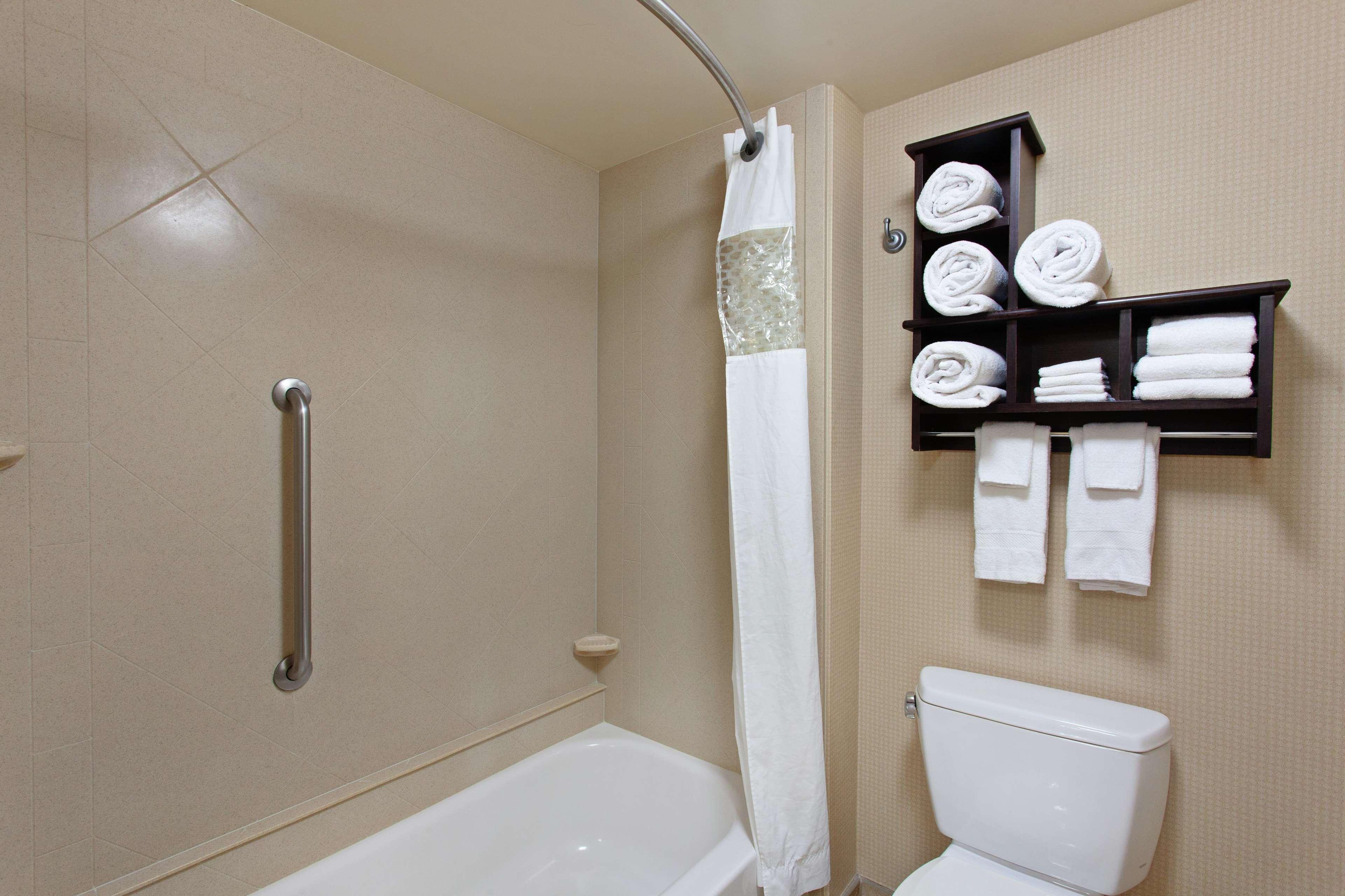 Hampton Inn & Suites Fresno - Northwest Herndon Bagian luar foto