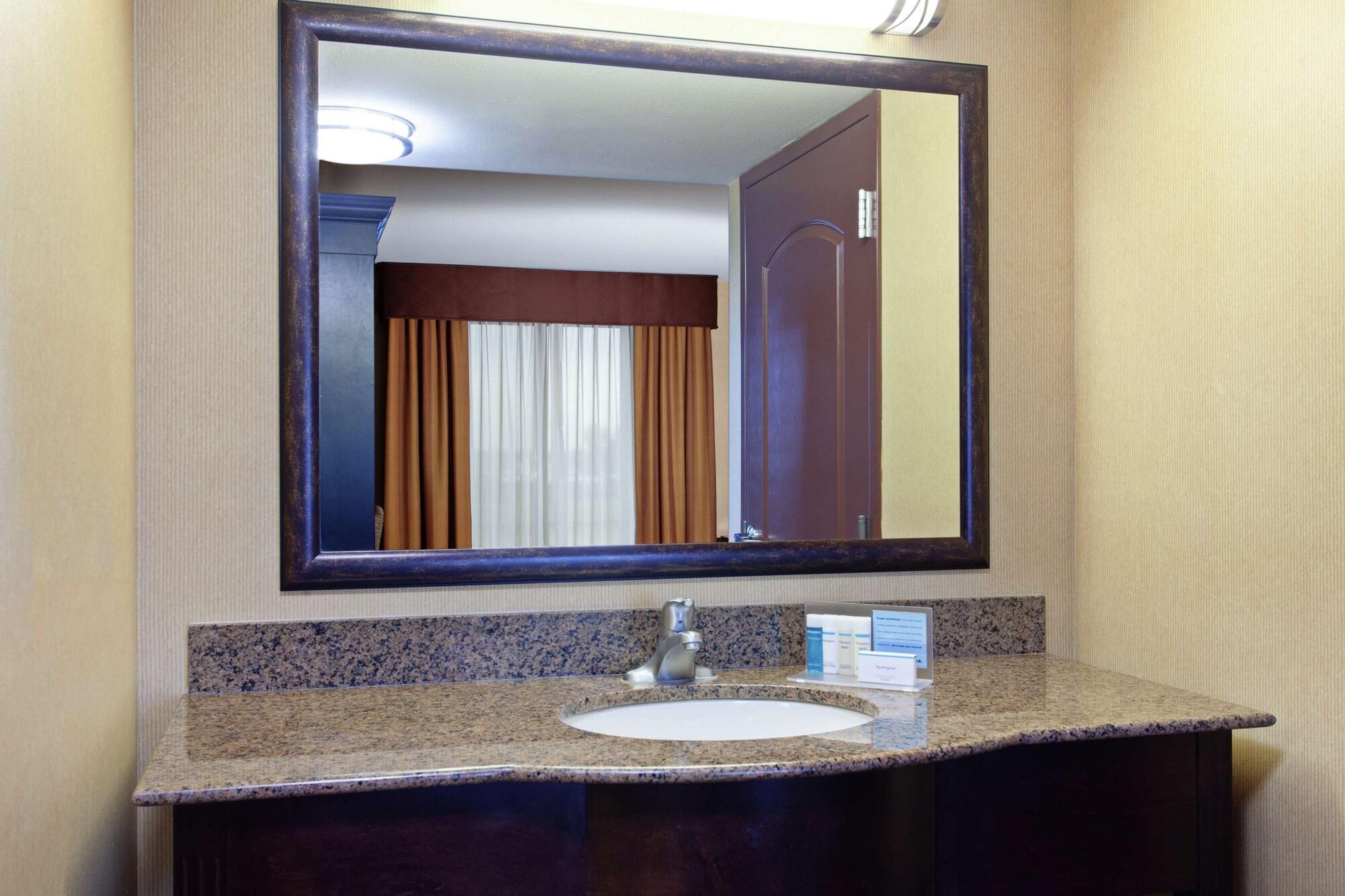 Hampton Inn & Suites Fresno - Northwest Herndon Bagian luar foto