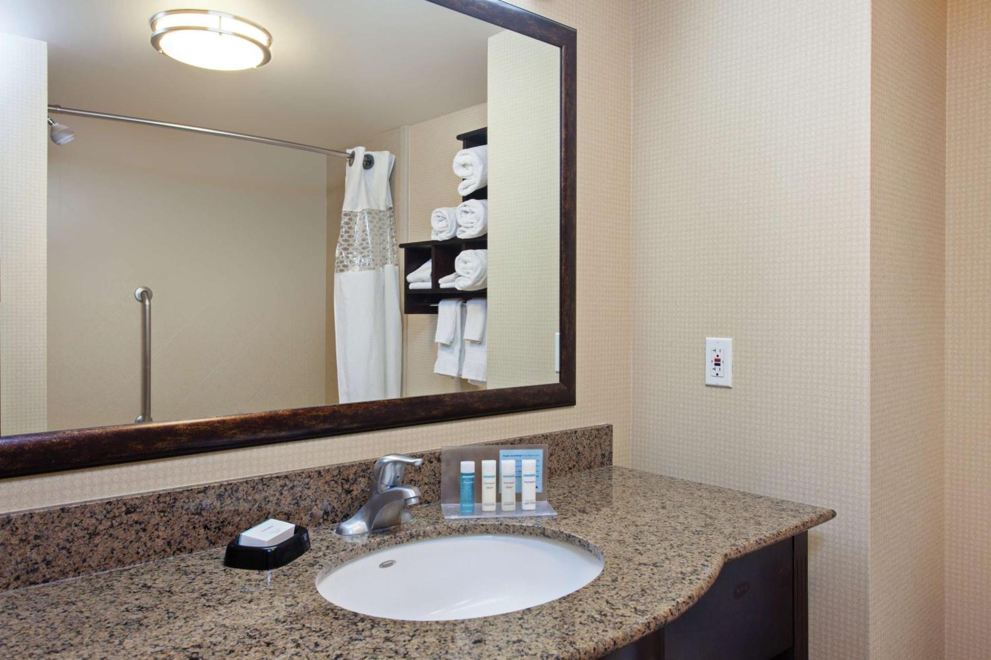 Hampton Inn & Suites Fresno - Northwest Herndon Bagian luar foto