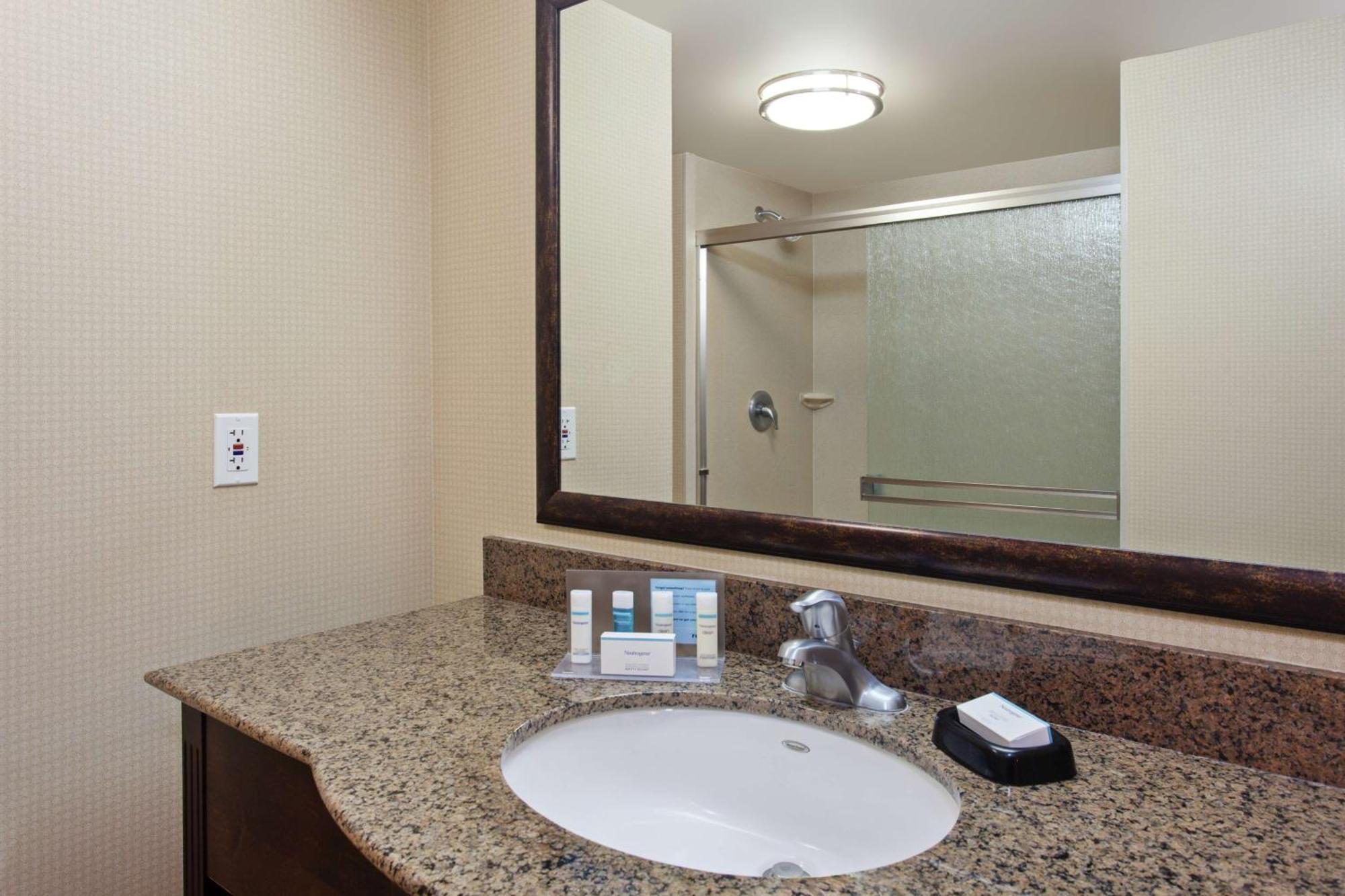 Hampton Inn & Suites Fresno - Northwest Herndon Bagian luar foto